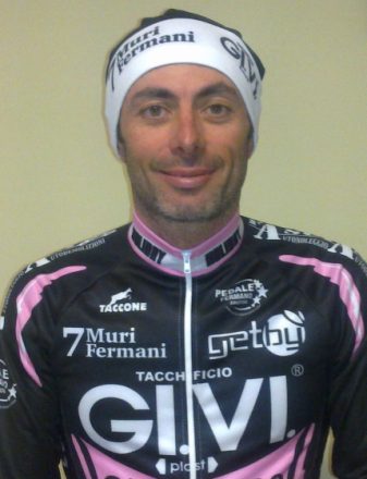 giomba-senza-casco.jpg giomba-senza-casco.jpg